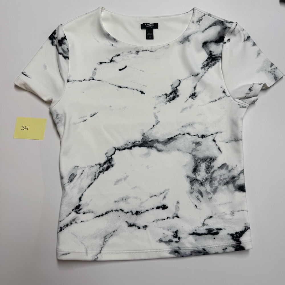 Express Black and White Marble Print Short Sleeve Top